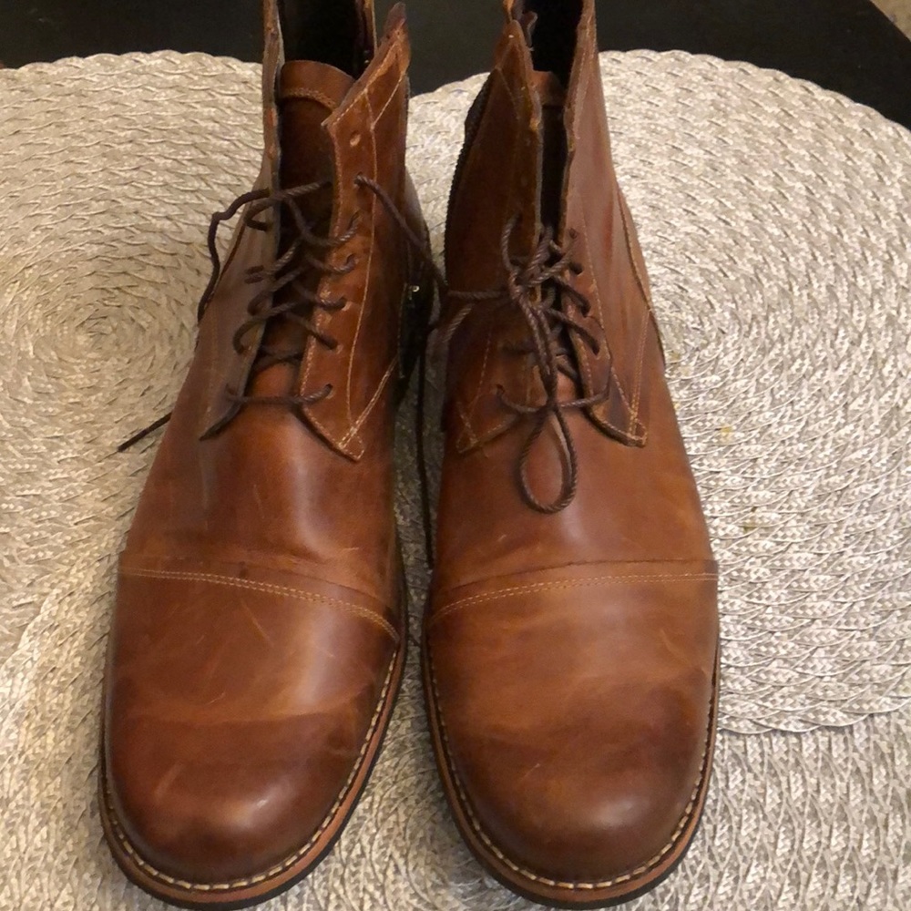 Timberland distressed brown boots size 11.5